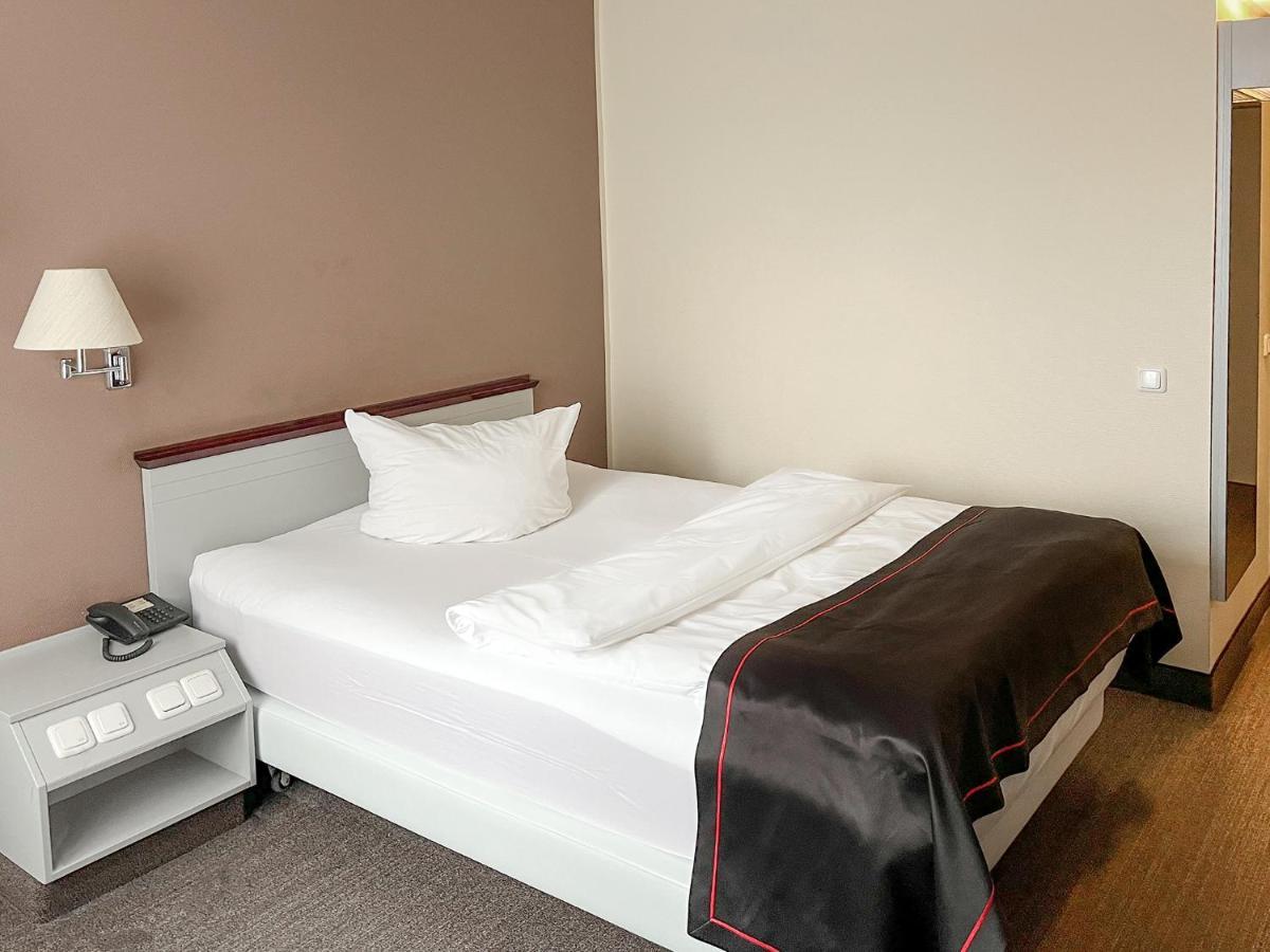 Dormero Hotel Дессау Экстерьер фото