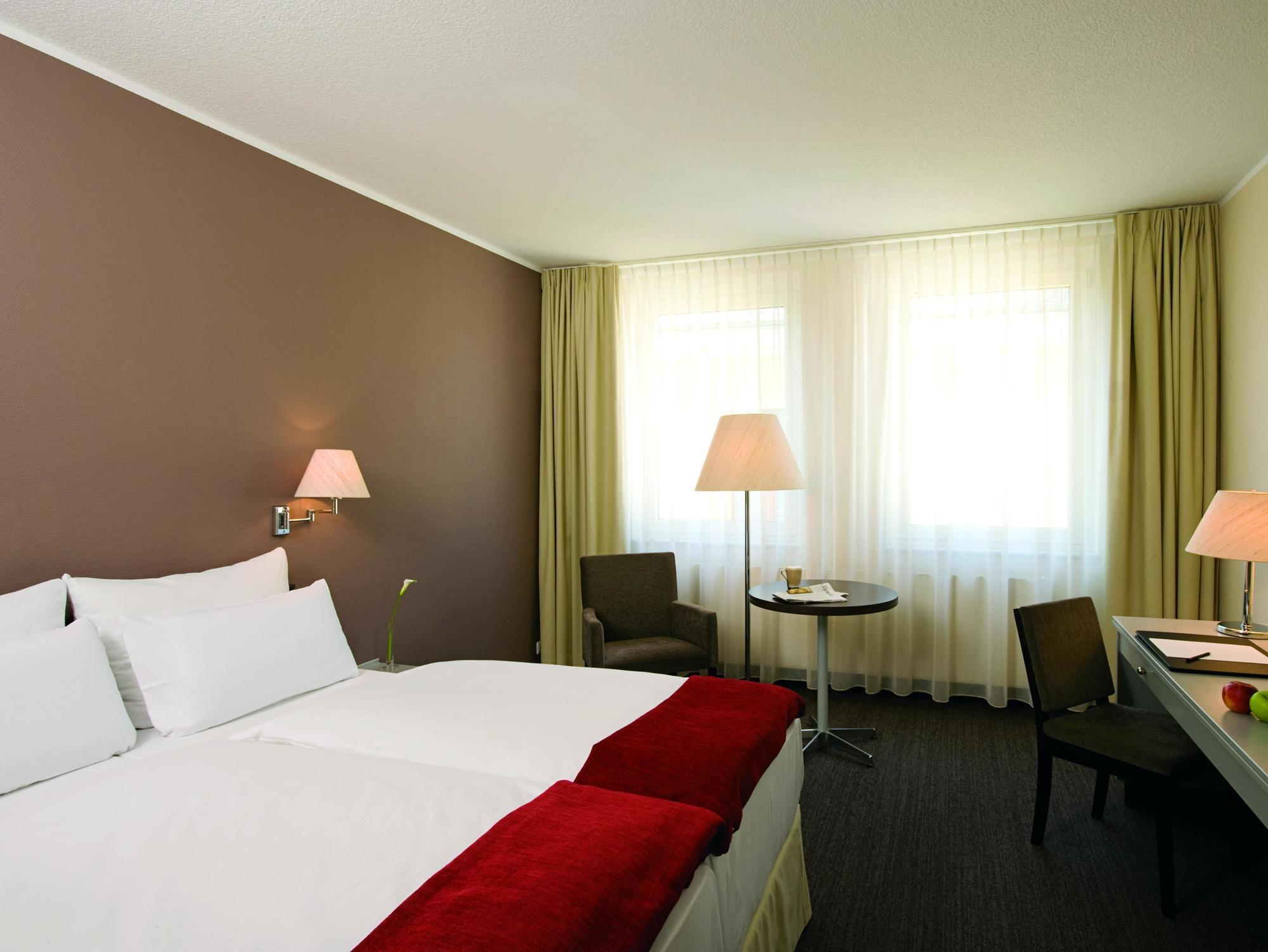 Dormero Hotel Дессау Экстерьер фото