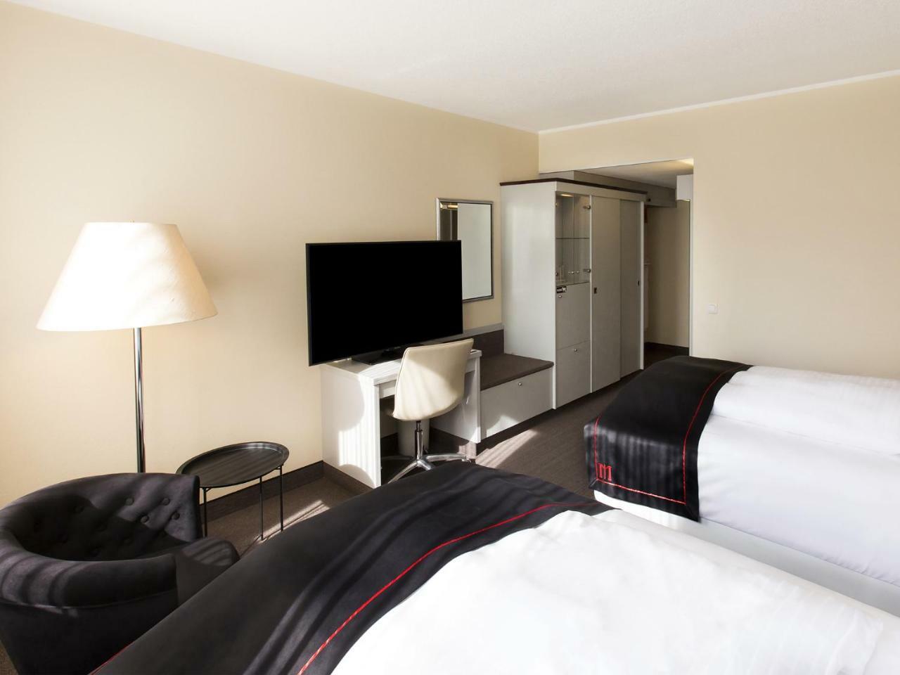 Dormero Hotel Дессау Экстерьер фото